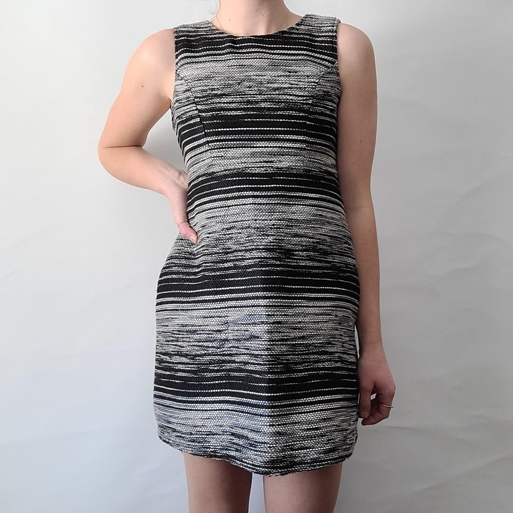 Tulle Black and White Sheath Mini Dress Sleeveless Crew Neck